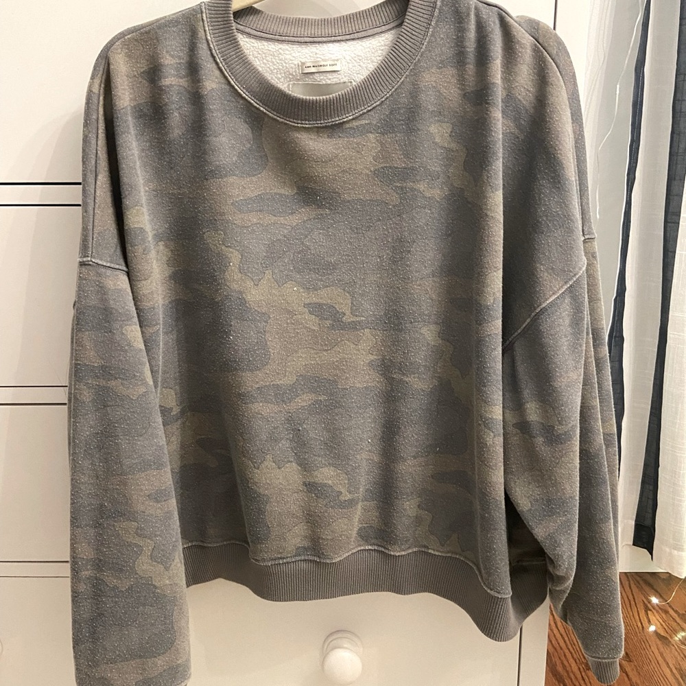 american eagle camo print crewneck